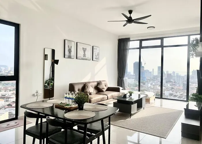 Beacon Executive Suites #Executive #Skypool #Georgetown #6Pax #2Br 2Bath #1Queen 4Single #Quality Well Maintained #Private Host
